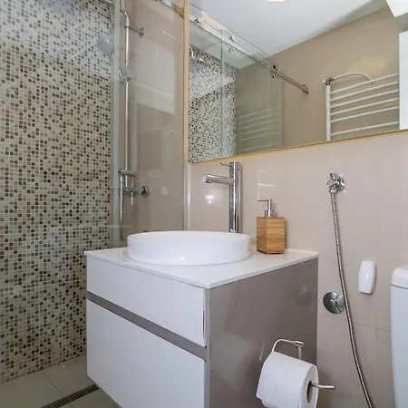 Apartment Center *