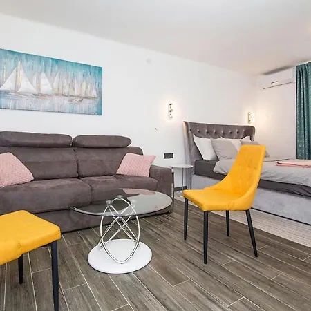 Center Apartment